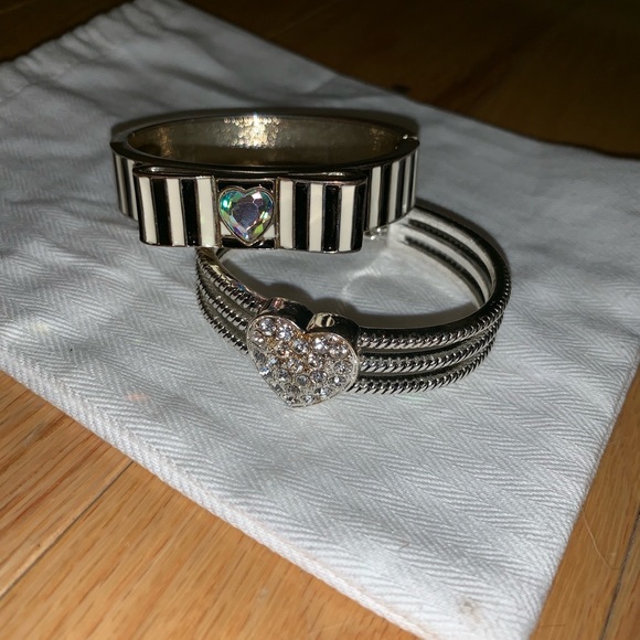 Guess Jewelry - Clip Bangles Guess Jewelry - Clip Bangles